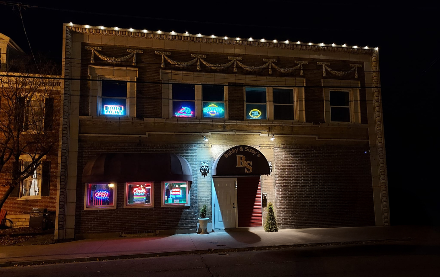Out front of Bubby & Sissy's in Alton, Illinois